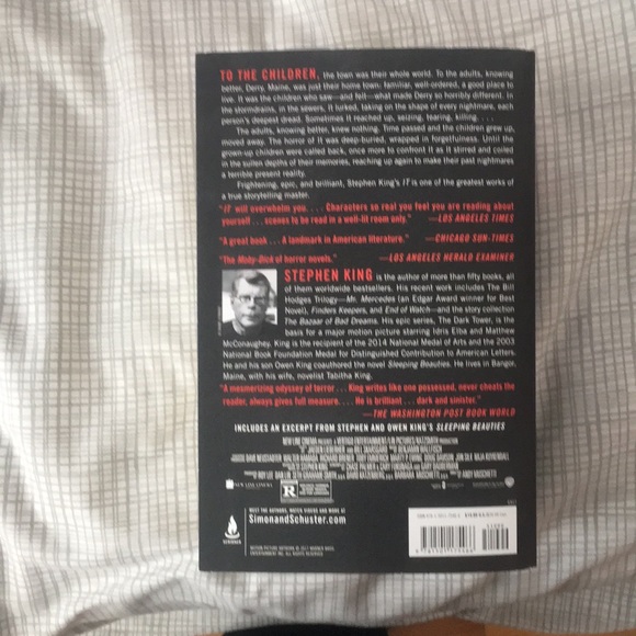 I am selling IT by Stephen King - Picture 3 of 4